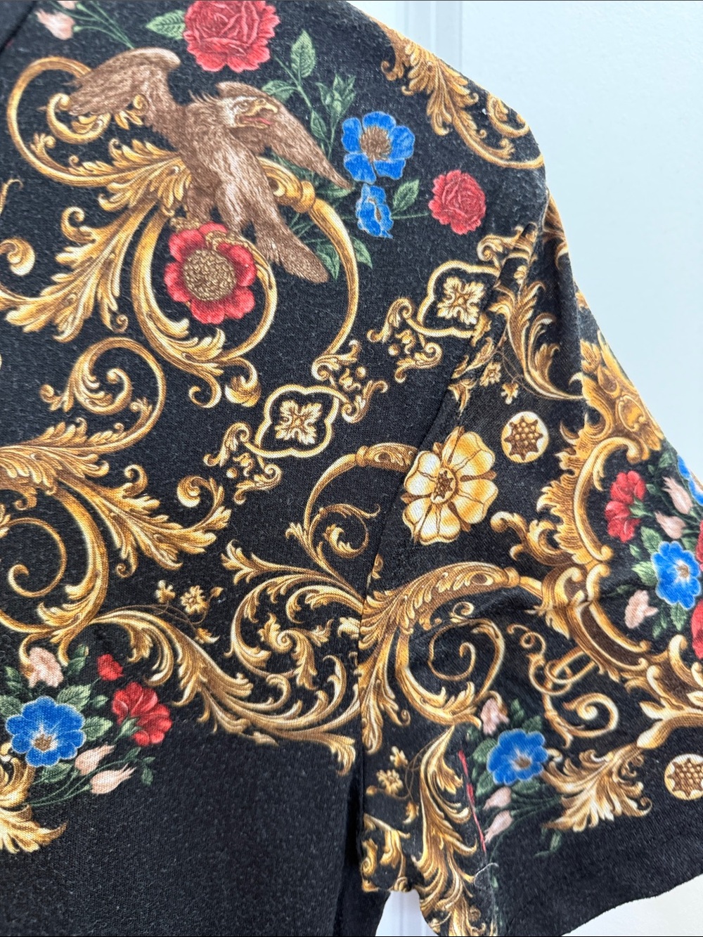 Zara Men’s S Black and Gold Baroque Floral Print Tee - Picture 6 of 6